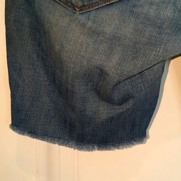 🎆 J Brand cut off denim shorts Size 28 Venice Wash - Picture 7 of 11
